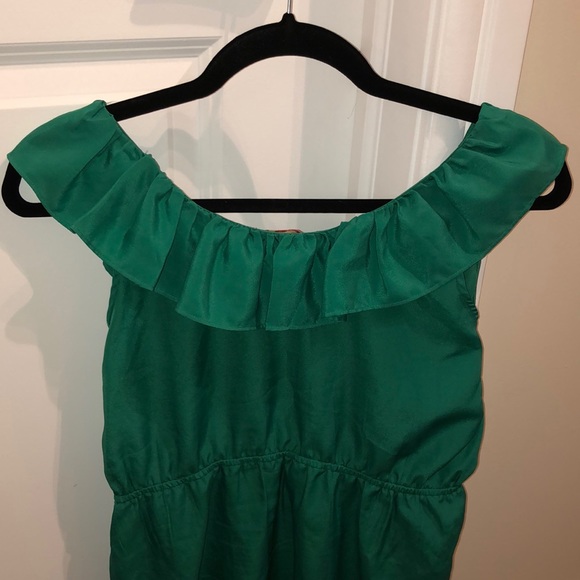 Ruffled green blouse - Picture 5 of 5